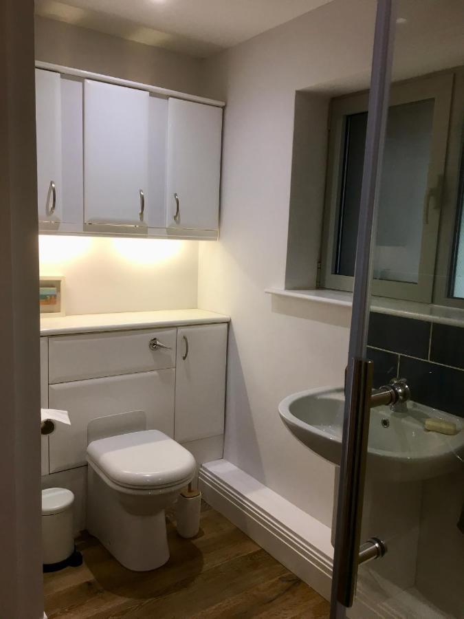 The Wrens Annexe - Stylish Self-Contained 2-Bed Annexe بينزانس المظهر الخارجي الصورة